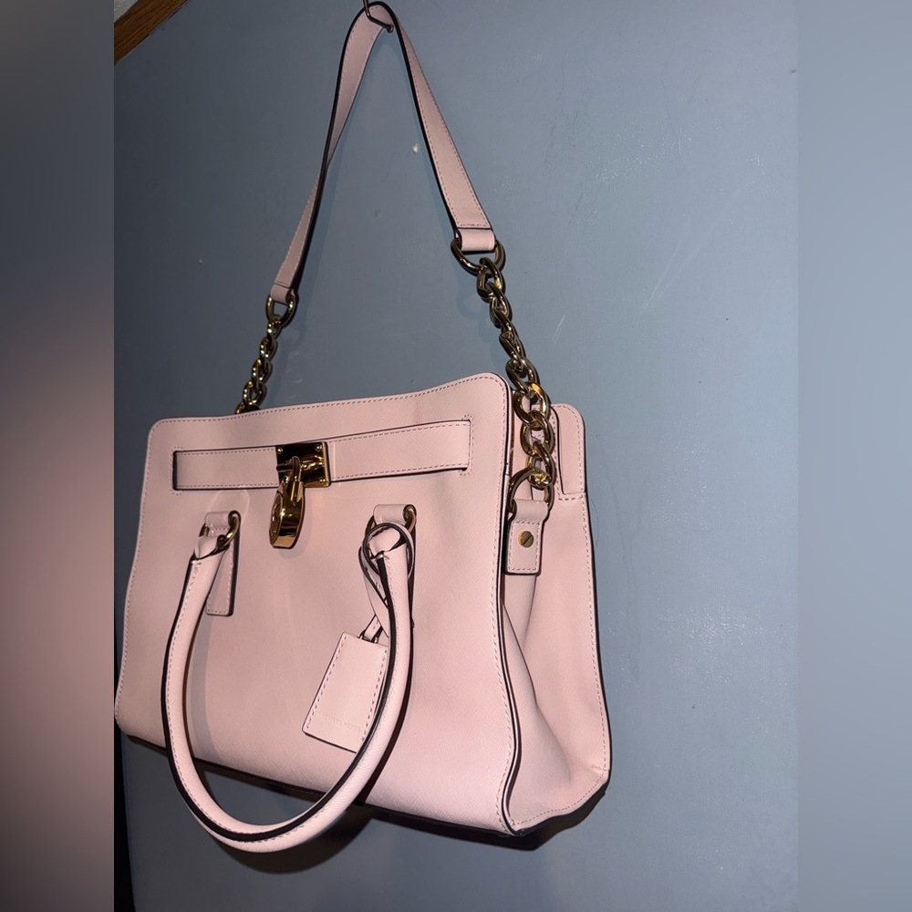 Michael Kors Hamilton Light Pink Satchel with Gold Hardware - Picture 3 of 14